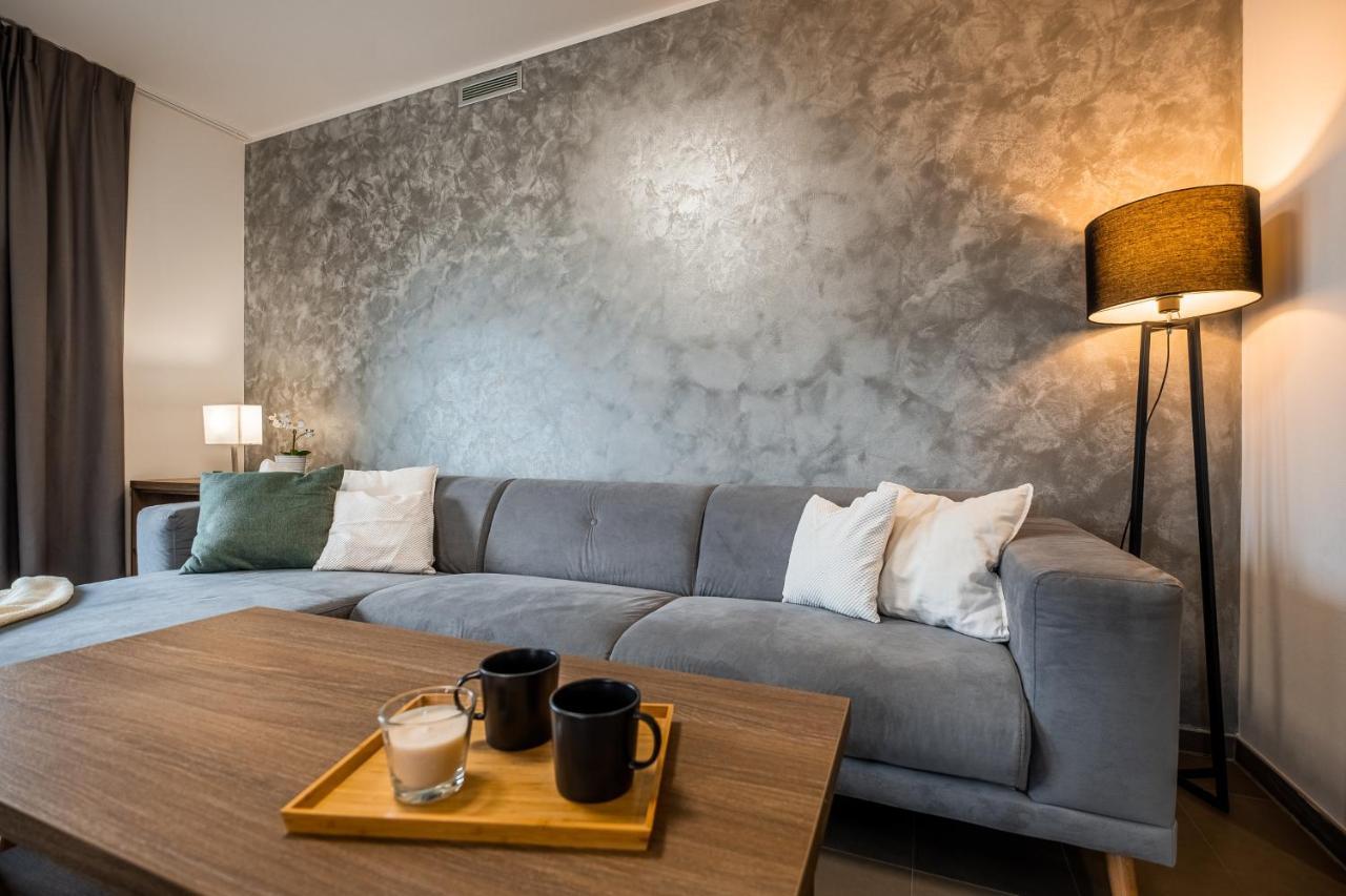 Apartmany Zabukem Mlynicky Dvur ภายนอก รูปภาพ