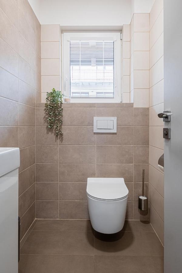 Apartmany Zabukem Mlynicky Dvur ภายนอก รูปภาพ