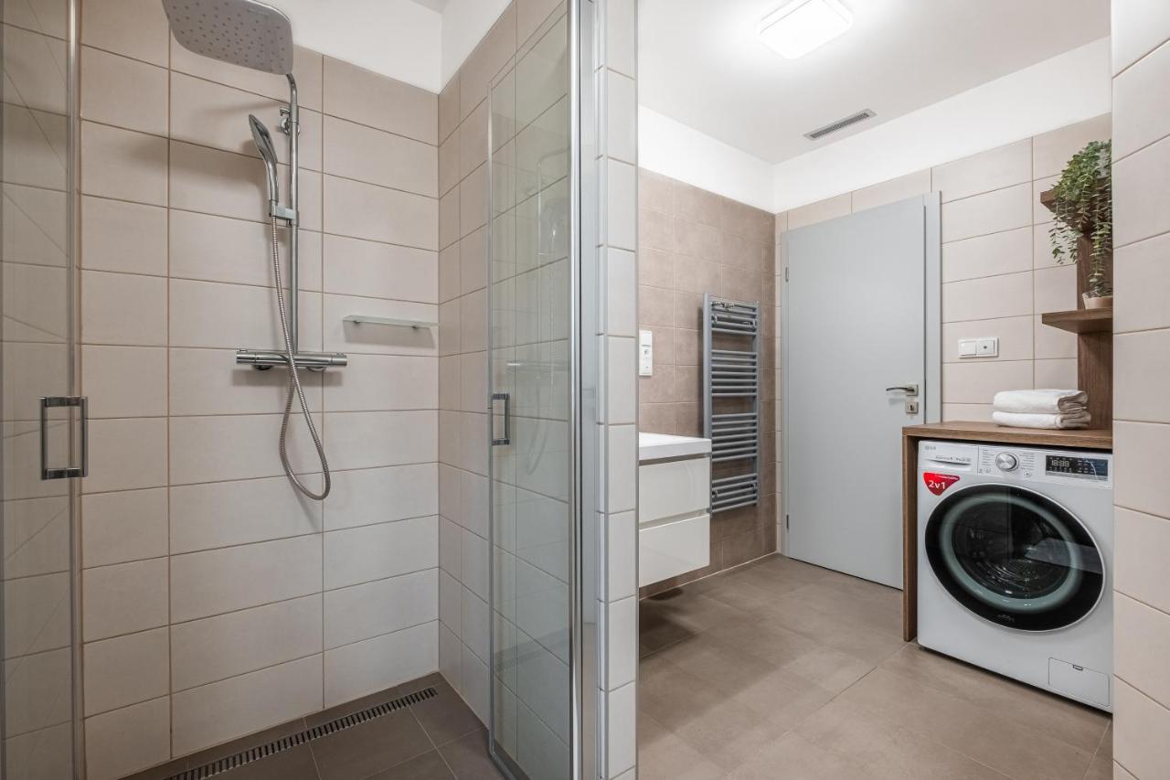 Apartmany Zabukem Mlynicky Dvur ภายนอก รูปภาพ