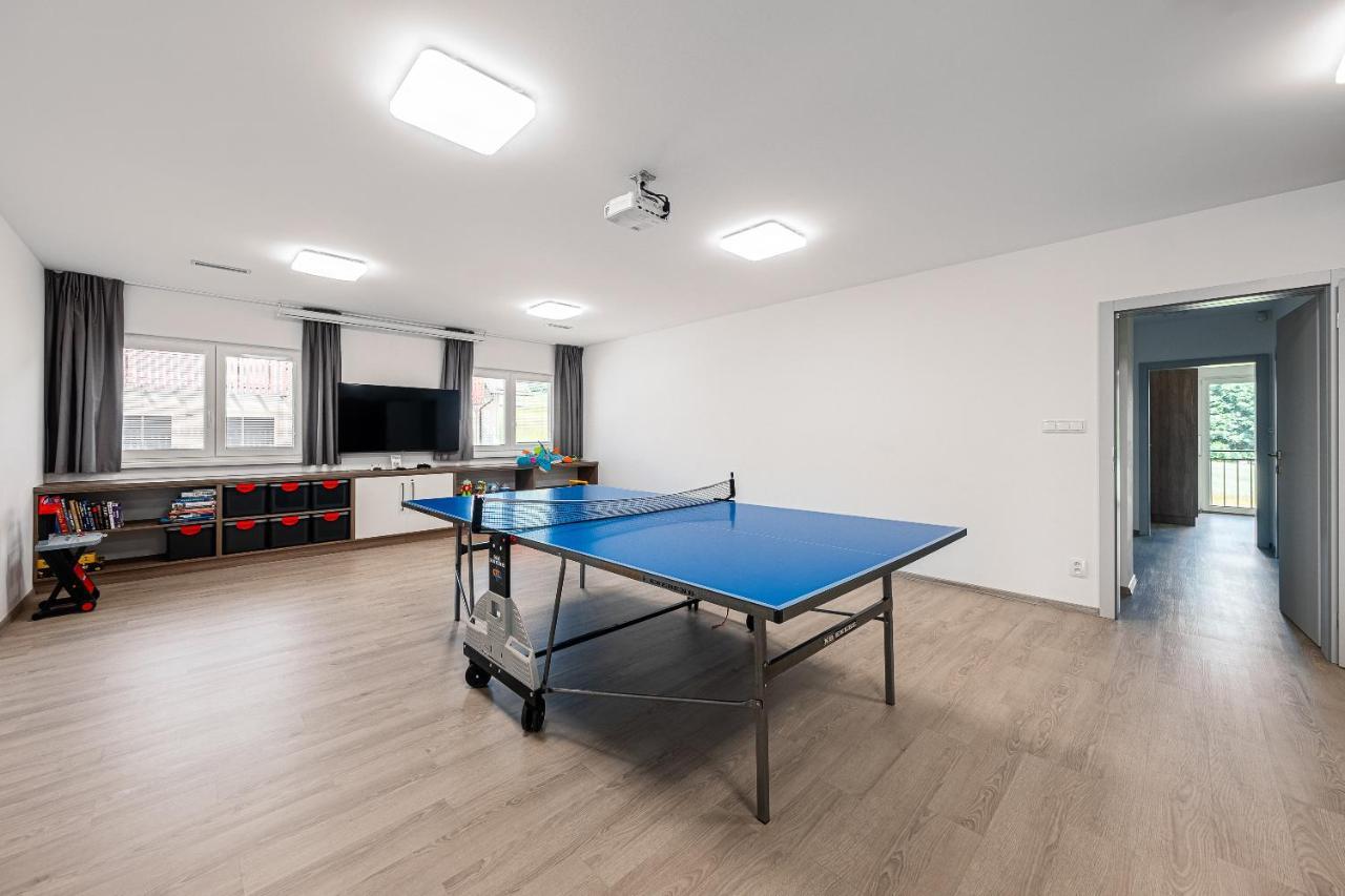 Apartmany Zabukem Mlynicky Dvur ภายนอก รูปภาพ
